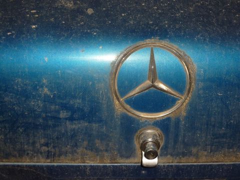 Rusty Mercedes Benz